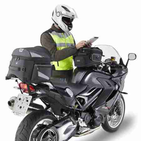 фото 4 Мотокофри, сумки для мотоциклів Мотосумка універсальна задня Givi XS316 35l