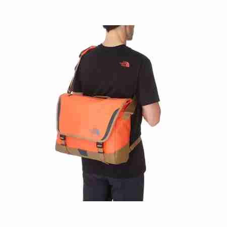 фото 5 Сумки и рюкзаки для зимнего спорта Сумка плечевая The North Face BC Messenger M AFP-Acrylic Orange-Utility Brown