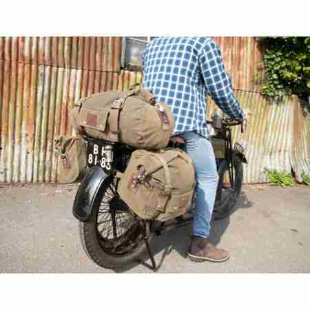 фото 4 Мотокофри, сумки для мотоциклів Мотосумка на хвіст Oxford Heritage Roll Bag Khaki 30L