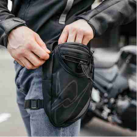 фото 3 Мотокофри, сумки для мотоциклів Мотосумка на ногу Spyke Black