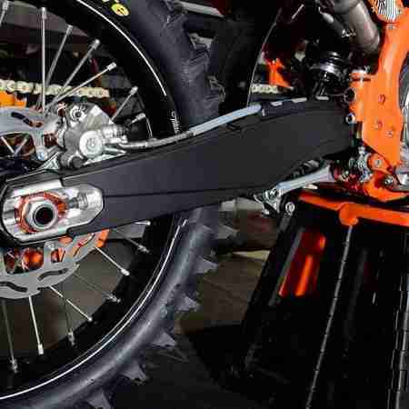фото 2 Пластик на скутер-мотоцикл Захист свінгарму Polisport Swingarm Protectors - KTM Black