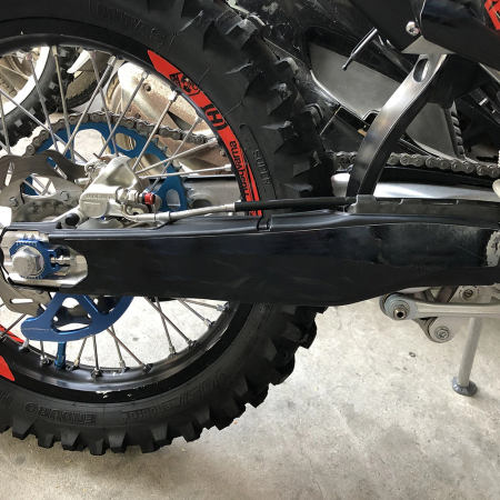 фото 3 Пластик на скутер-мотоцикл Захист свінгарму Polisport Swingarm Protectors - KTM Black