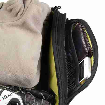 фото 7 Мотокофри, сумки для мотоциклів Мотосумка на бак Shad SL20F на ременях 20 L